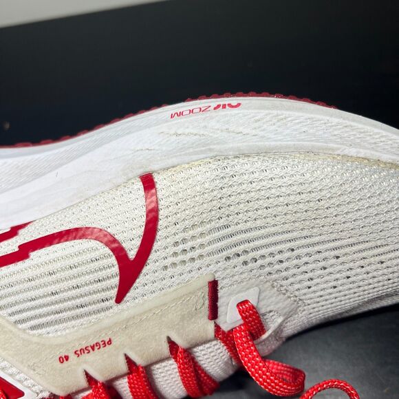 Nike Pegasus 40 Bowerman Track Club Running Shoes Men's US 9.5 White Red - Picture 10 of 15